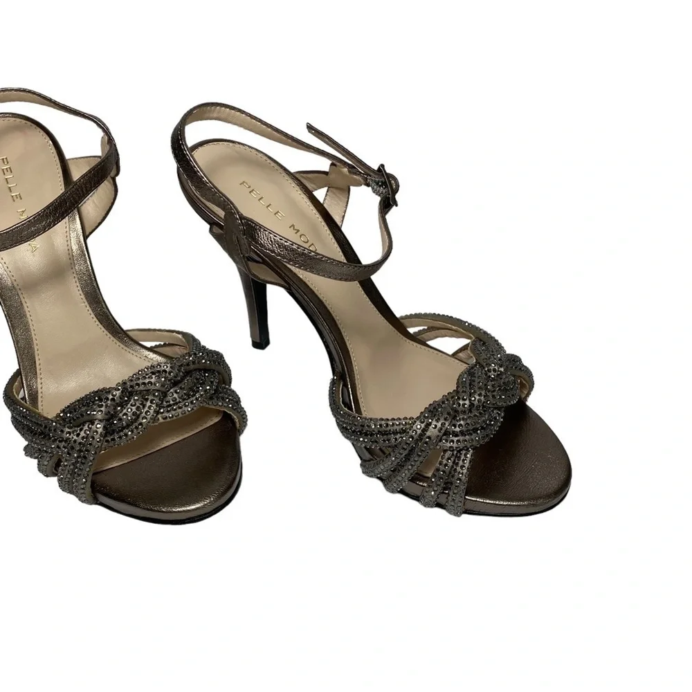 Pelle Moda Rhinestone Gray heels size 6M